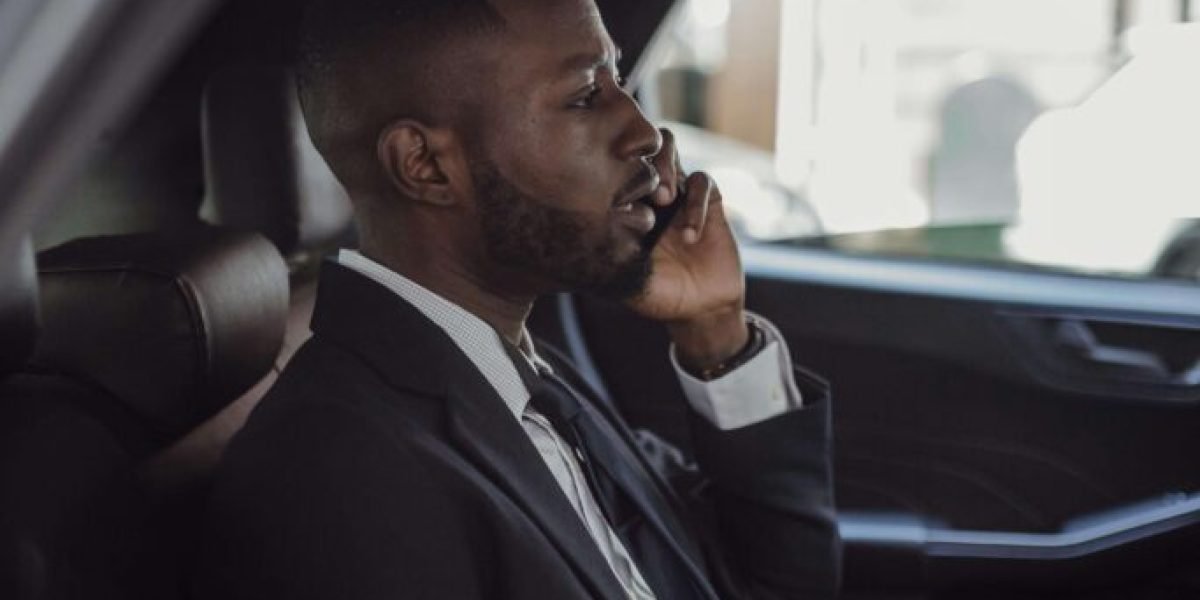 pexels-mizunokozuki-13802141-683x1024